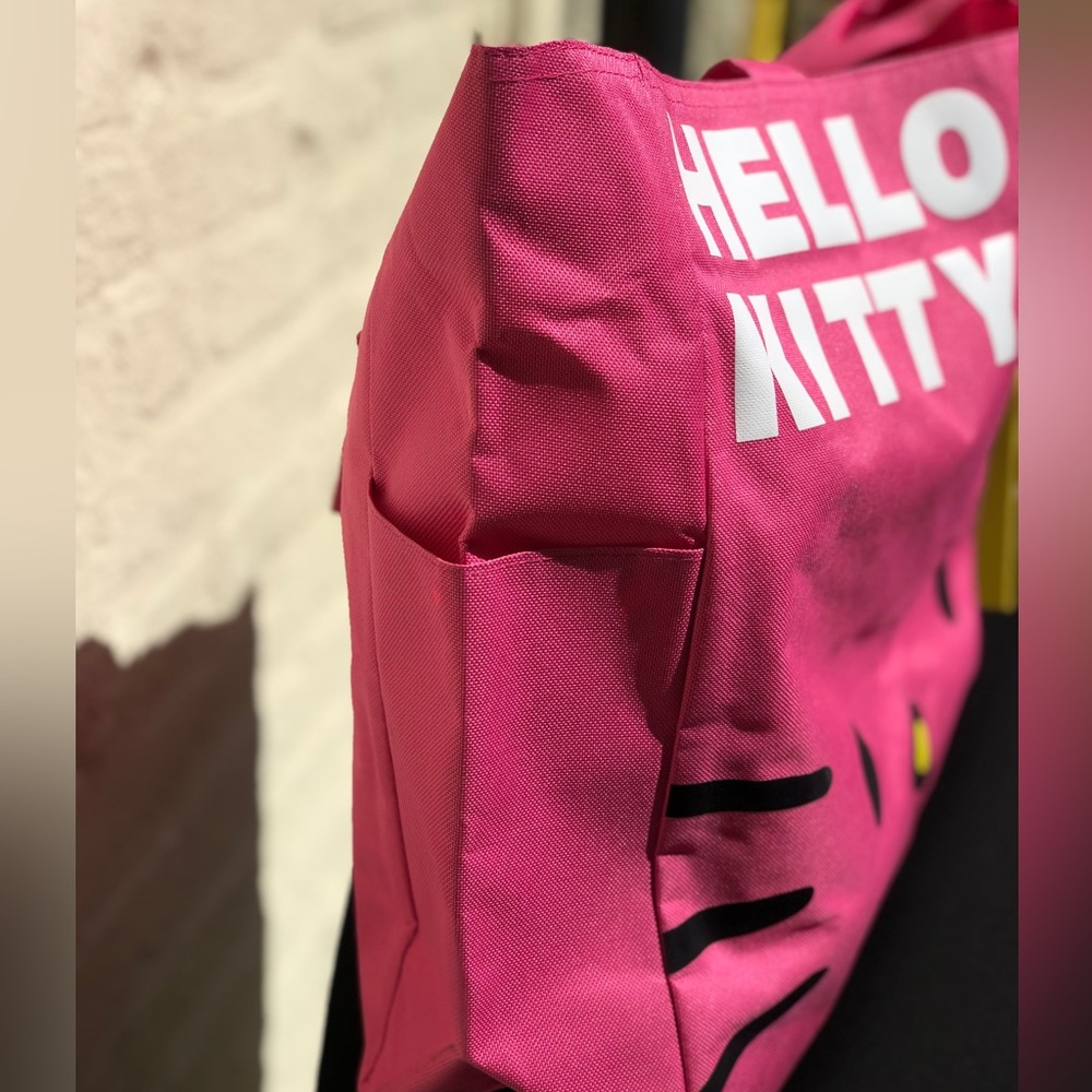 Hello Kitty Bag - Picture 6 of 9